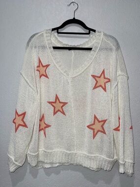 Ivory Knit V-Neck Sweater with Coral Star Motif